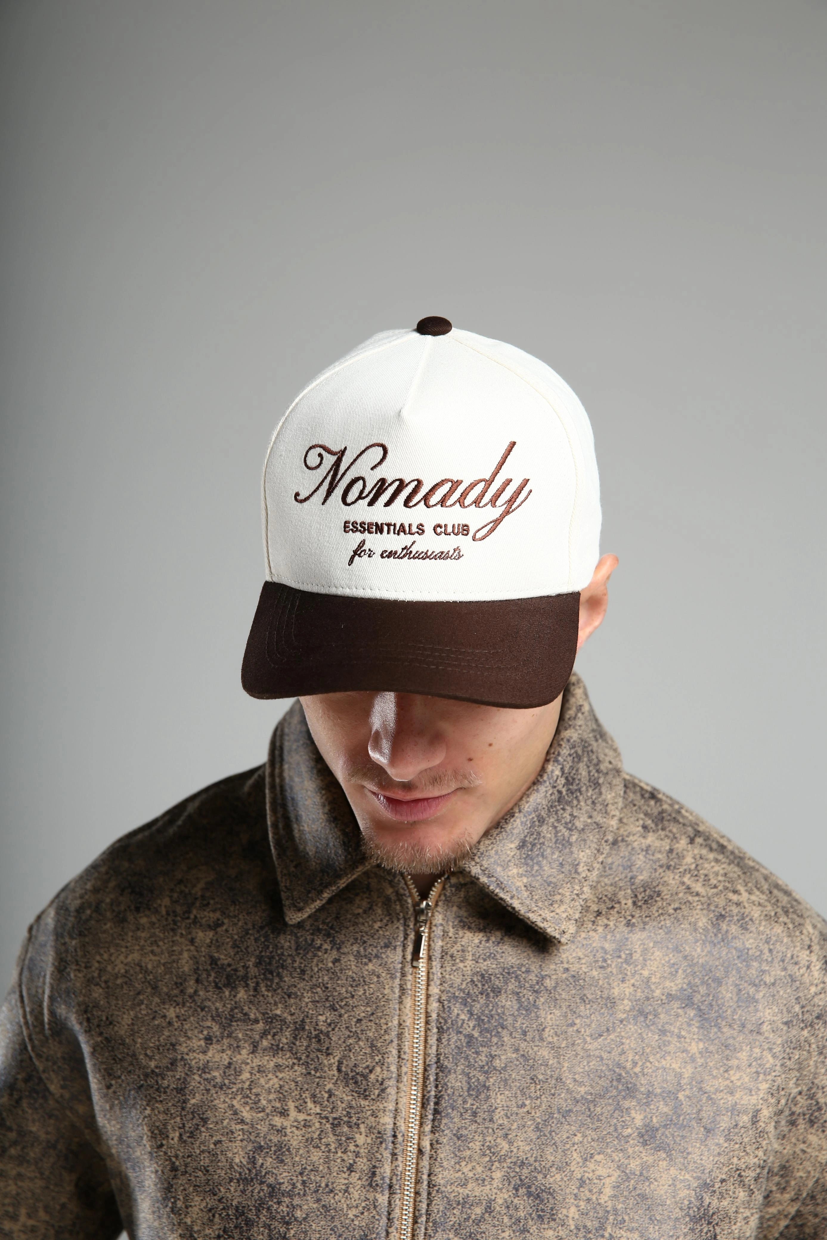 BONÉ ESSENTIALS CLUB