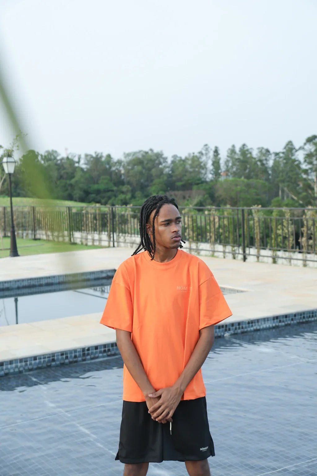 Basic Tee Logo - Laranja - NÔMADY COMPANY