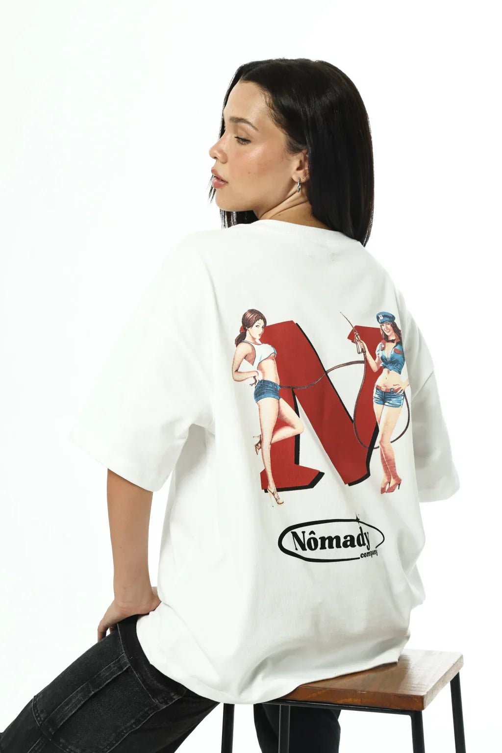 Camiseta Gas Station Branca - NÔMADY COMPANY