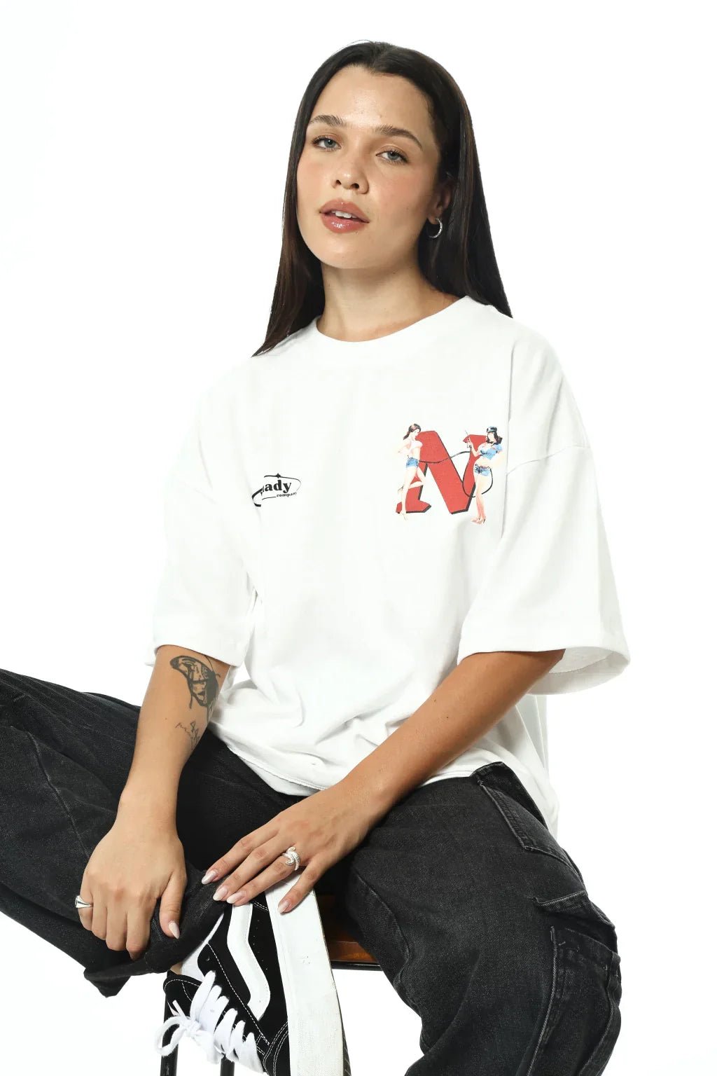 Camiseta Gas Station Branca - NÔMADY COMPANY