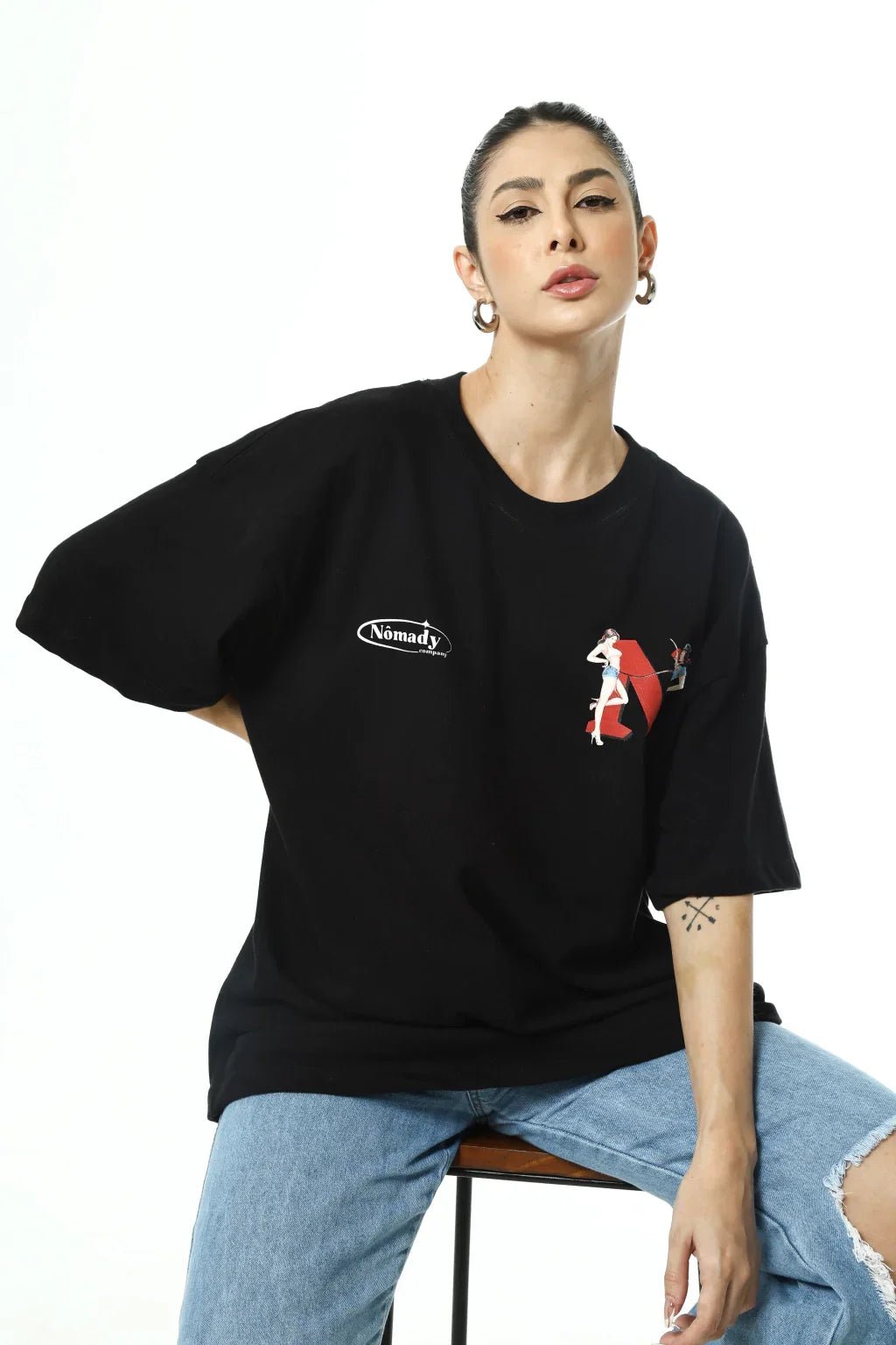 Camiseta Gas Station Preta - NÔMADY COMPANY