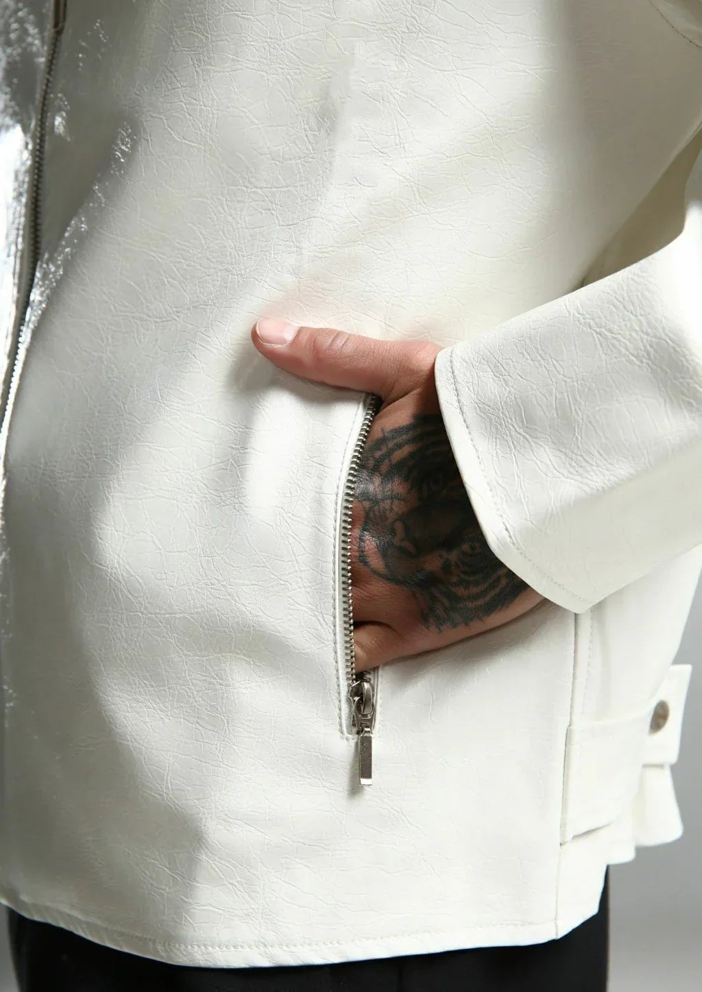 LEATHER JACKET BRANCA - NÔMADY COMPANY